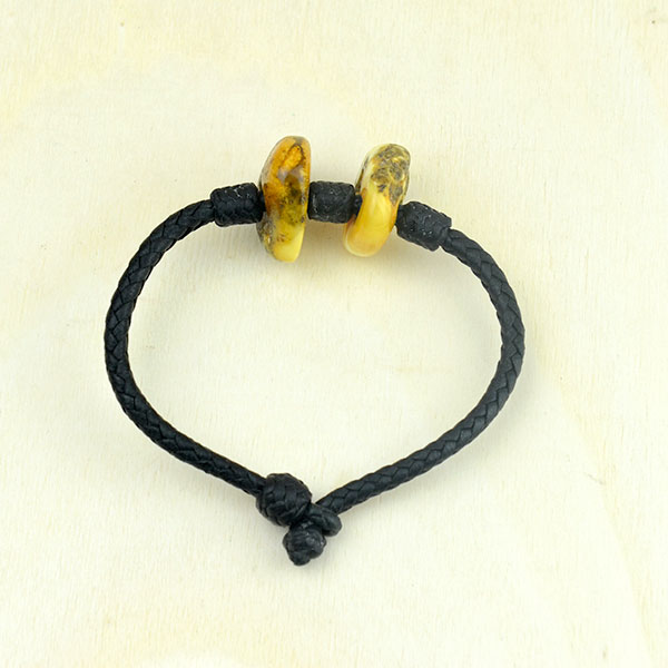 Baltic amber and leather bracelet