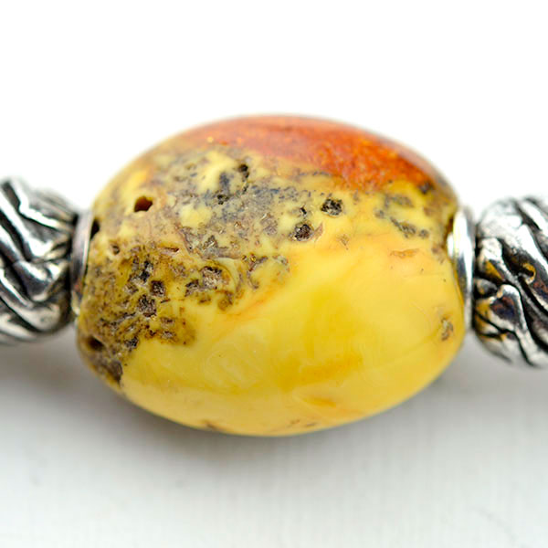 04003-4 Baltic amber and leather double bracelet