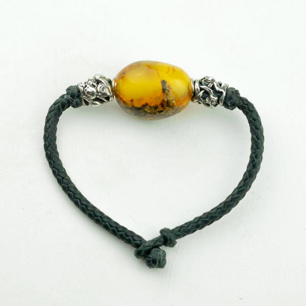 Baltic amber and leather double bracelet