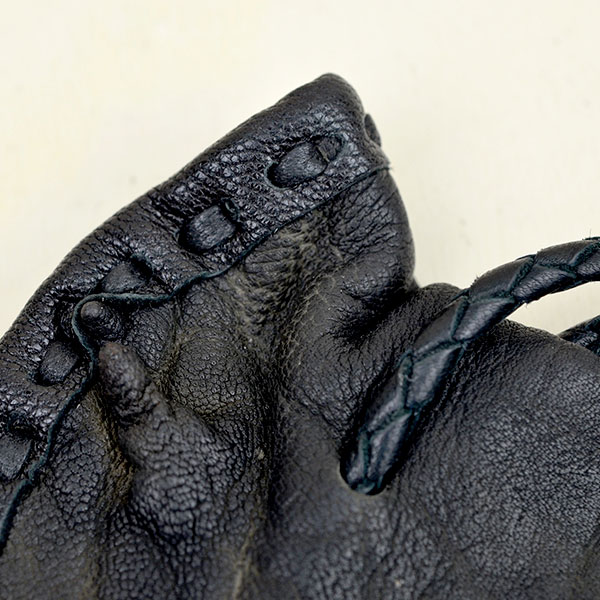 08012-3 Pelibuey English leather bag, one of the most appreciated leathers in the world, for its hardness and flexibility