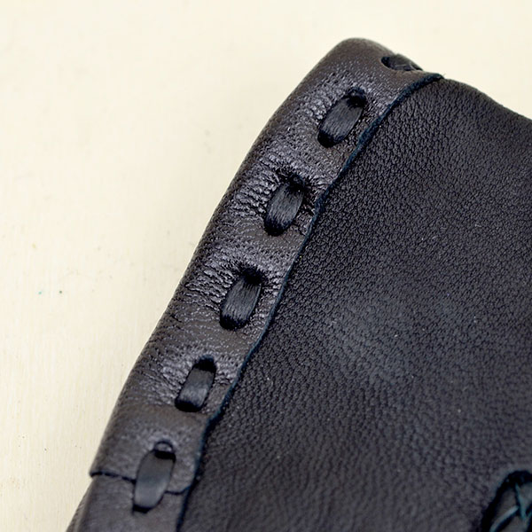 Pelibuey English leather bag, one of the most appreciated leathers in the world, for its hardness and flexibility