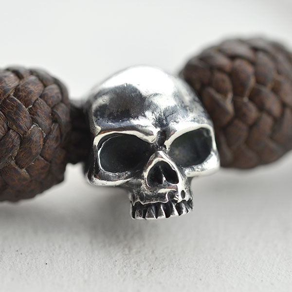 09004-4 Leather bracelet with skull piece